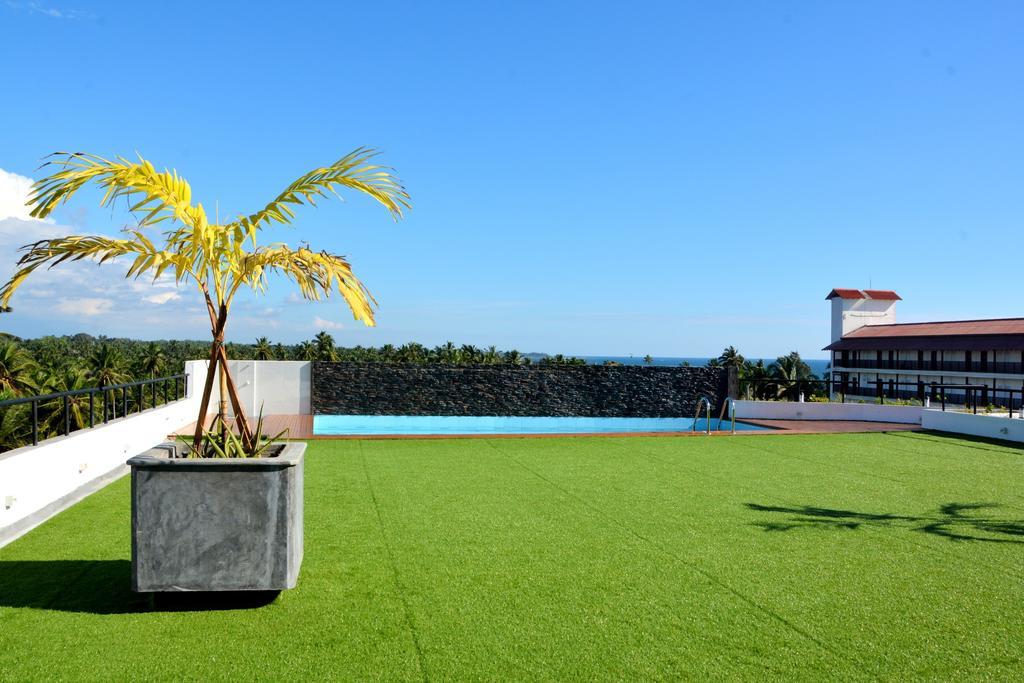 Refresh Hotel Хіккадува Екстер'єр фото