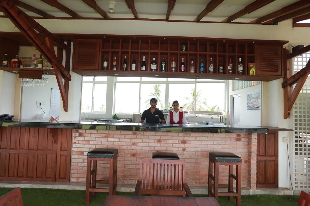 Refresh Hotel Хіккадува Екстер'єр фото