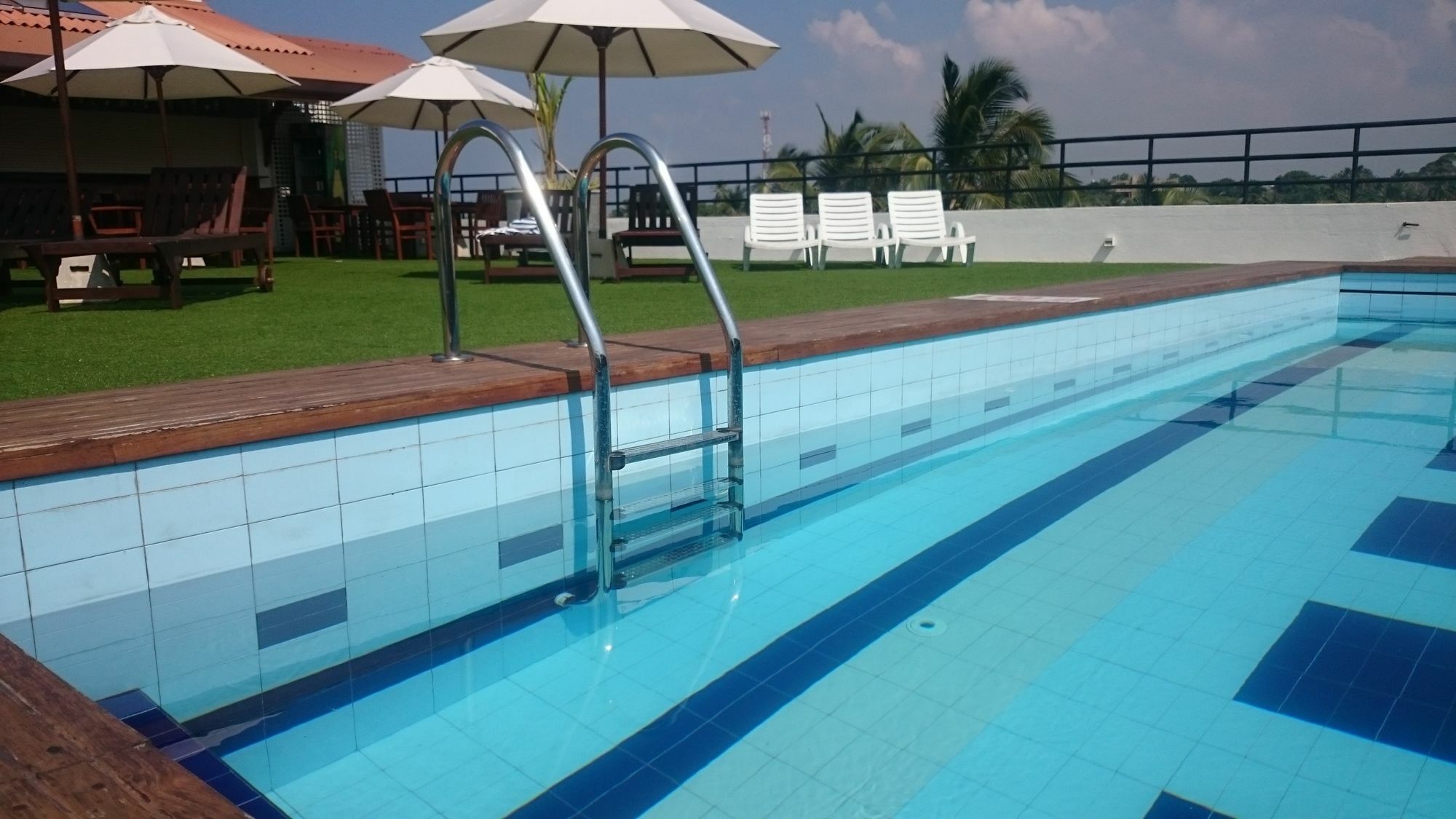 Refresh Hotel Хіккадува Екстер'єр фото