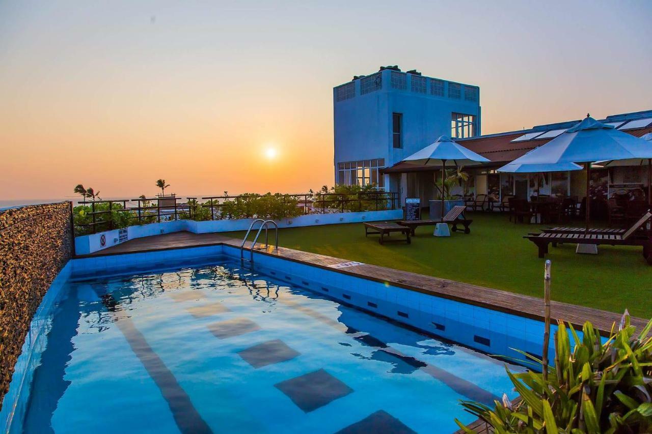 Refresh Hotel Хіккадува Екстер'єр фото